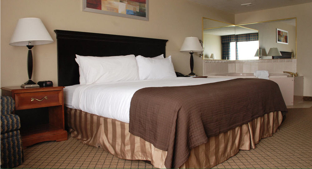 The Plaza Hotel & Suites Winona Εξωτερικό φωτογραφία