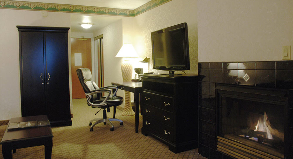The Plaza Hotel & Suites Winona Εξωτερικό φωτογραφία