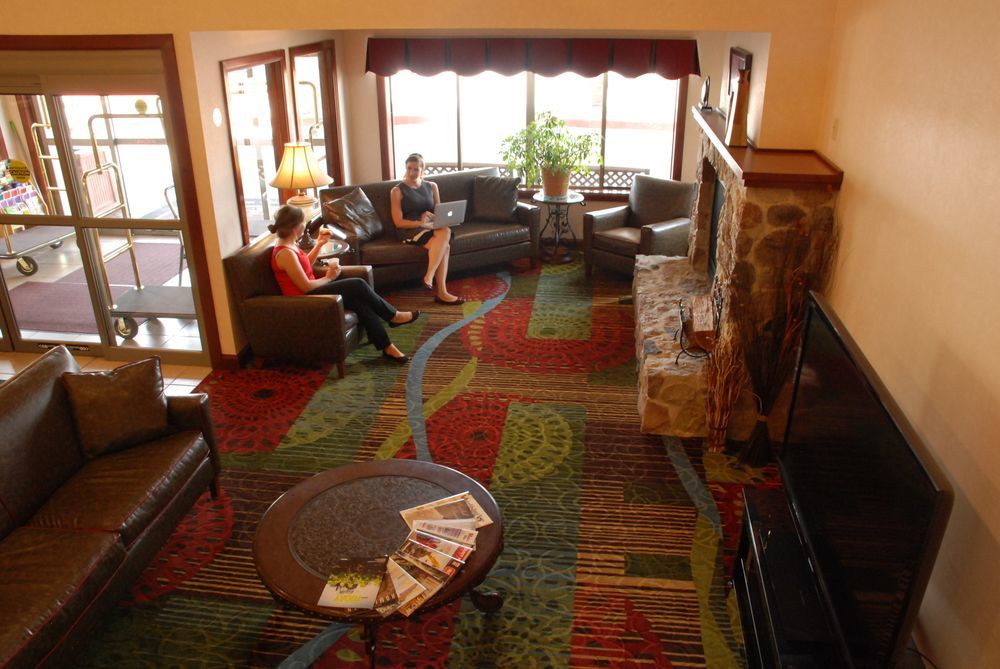 The Plaza Hotel & Suites Winona Εξωτερικό φωτογραφία